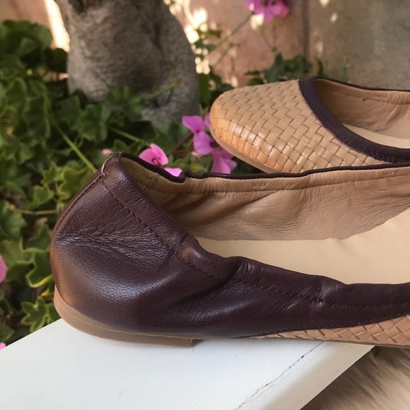 COLE HAAN IRWIN BALLET FLATS - Picture 3 of 9